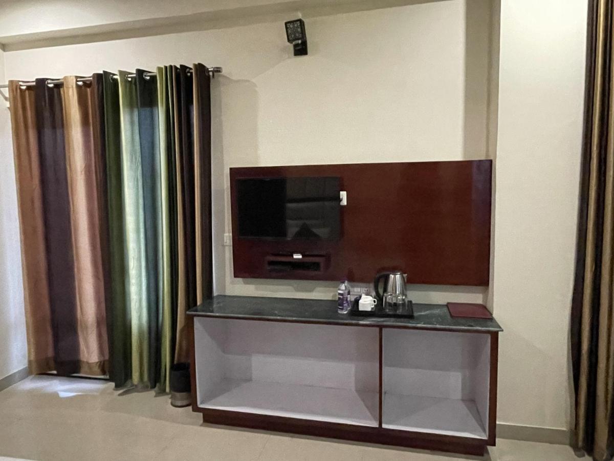 Sumedha G Village Resort And Spa Raiwala エクステリア 写真